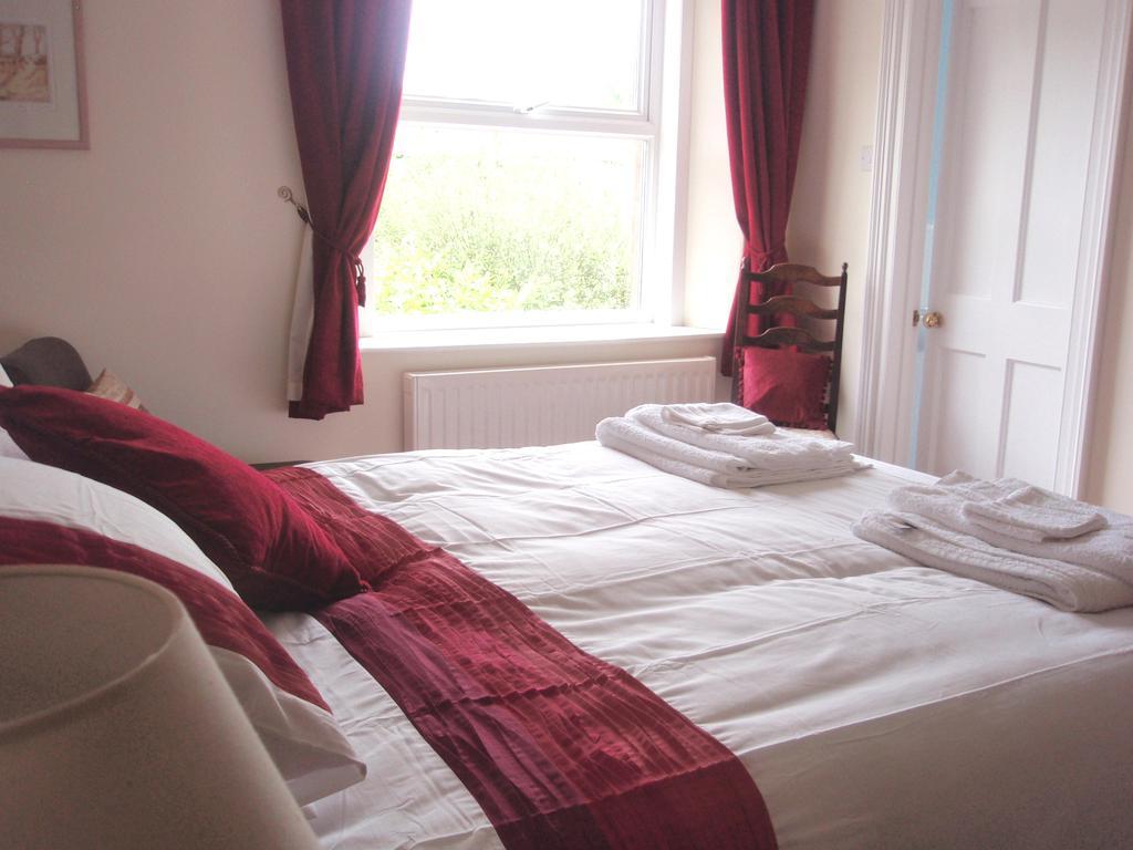 バンプトン Weston House Bed & Breakfast 部屋 写真