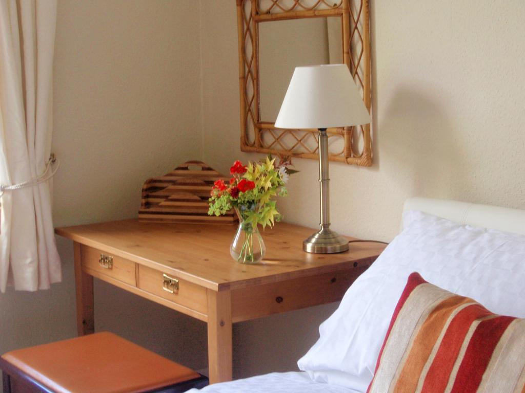 バンプトン Weston House Bed & Breakfast 部屋 写真